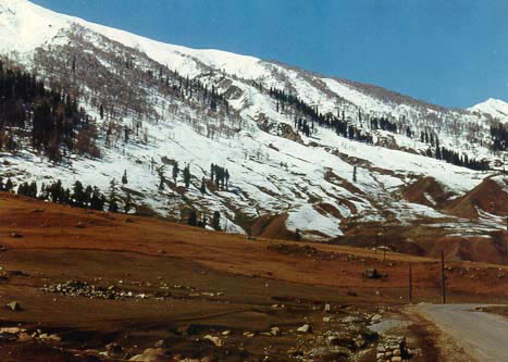 Sonmarg Mountains